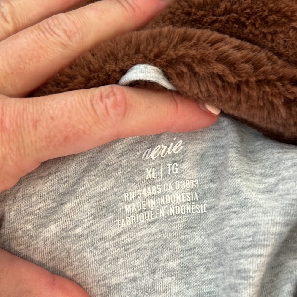 American Eagle AERIE - Picture 2 of 2
